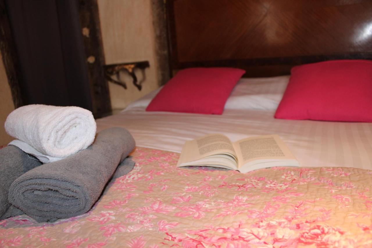 La Roseraie Hotel Restaurant Montignac-Lascaux Eksteriør billede